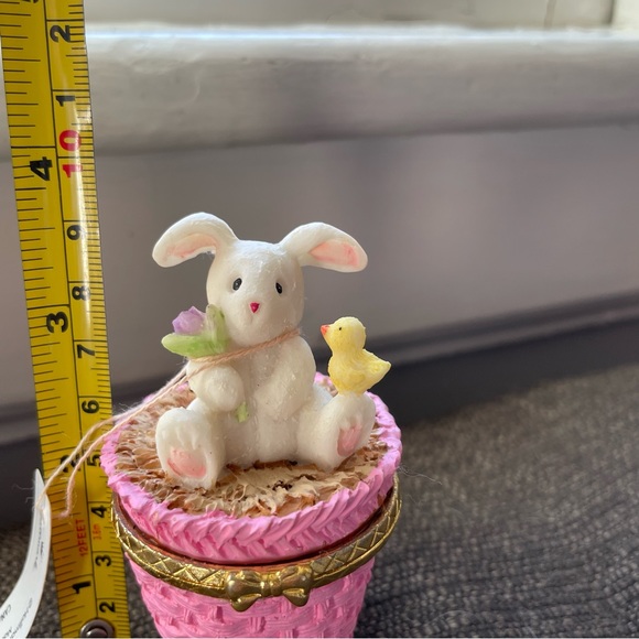 Vintage Hallmark Easter Bunny Trinket Box - Picture 8 of 10